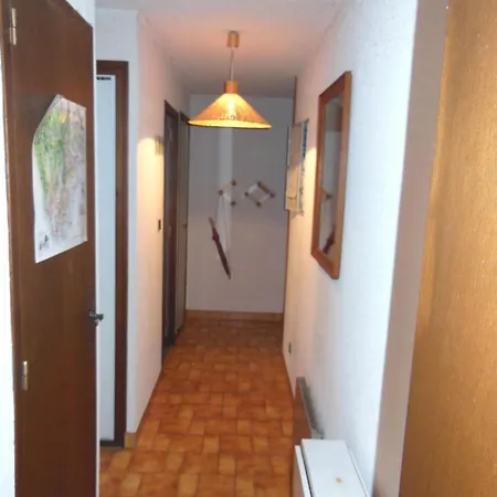 Ancolie - Les Hauts De Planchamp - 2 Pieces Pour 5 Personnes Mae-4882 *